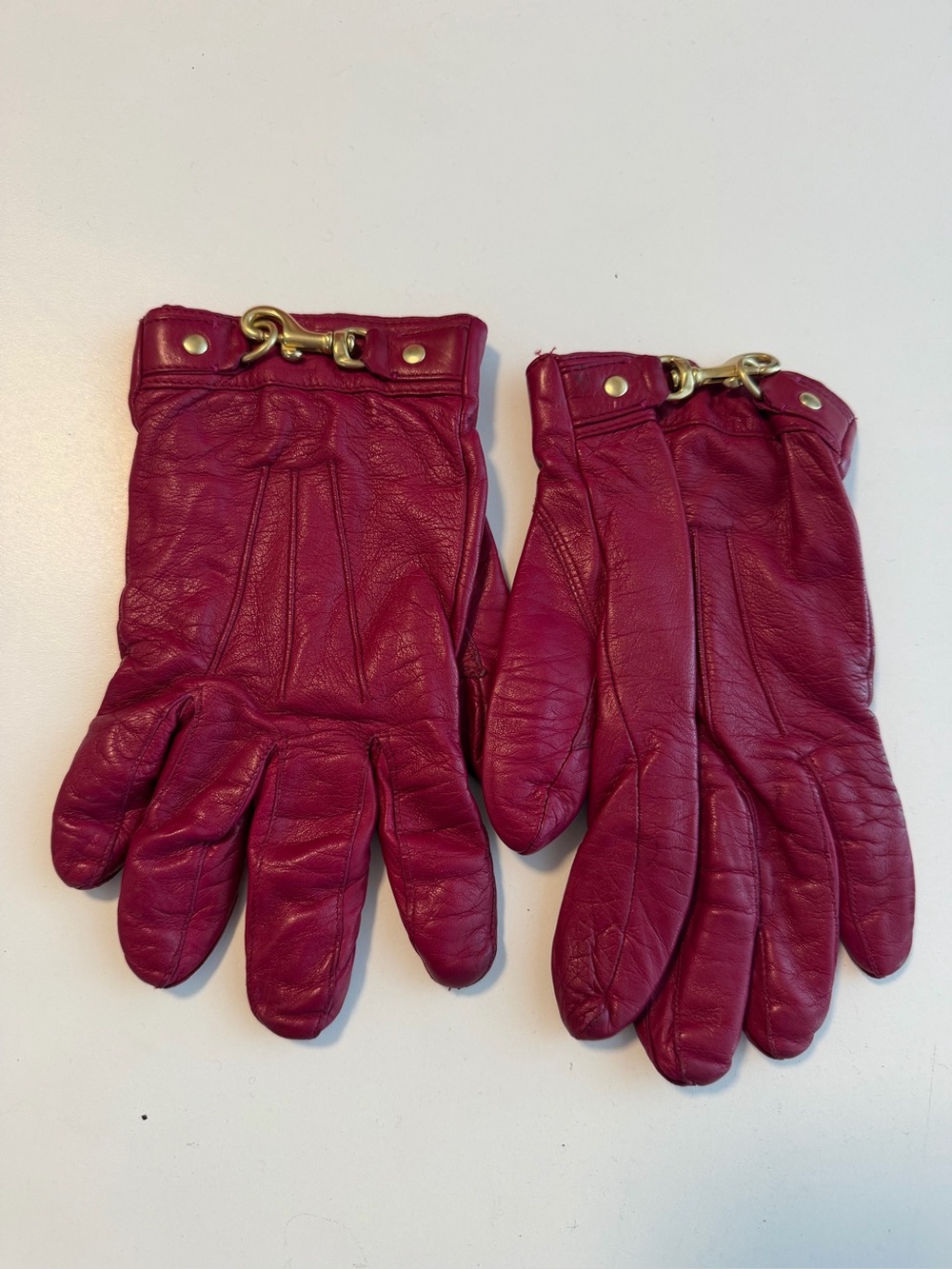 Coach Magenta Leather Gloves with Gold Hardware